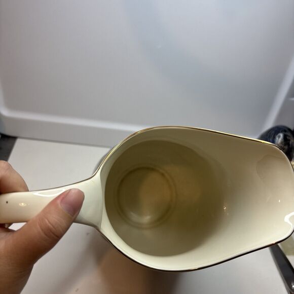 LENOX "Winter Greetings Scenic" Pitcher ~ Winter Birds Holiday Christmas ~ 64oz - Picture 5 of 10